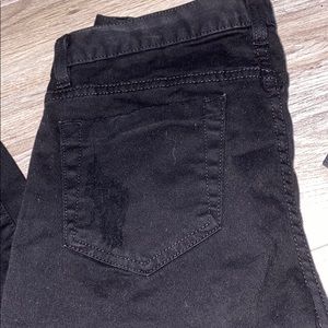 Ripped/distressed denim